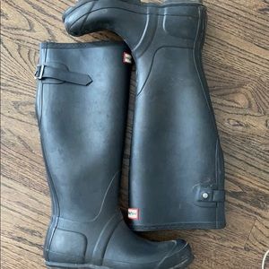 Hunter boots size 6